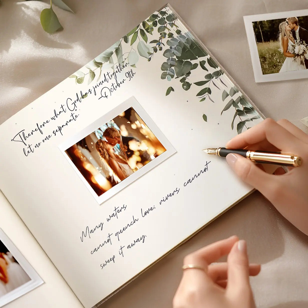 Molekaus polaroid wedding book featuring a lay-flat design for guests writing heartfelt marriage advice.